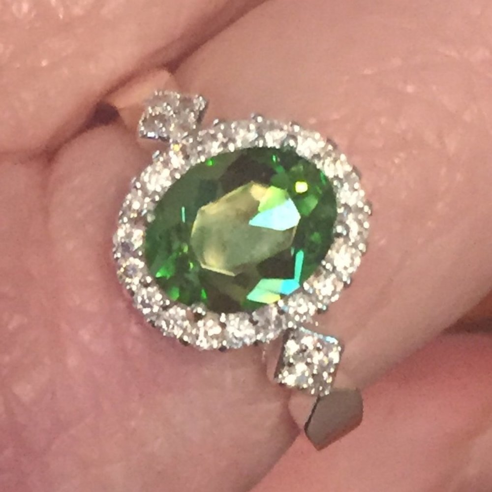 Size 10 - Beautiful Peridot Ring